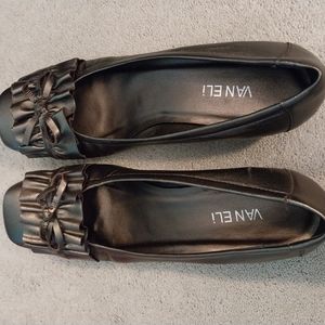 Vaneli Genie Castagna heels size 9 copper color